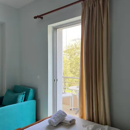 Prinos Hotel Himare
