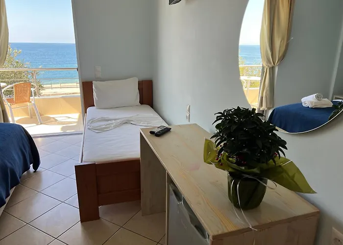 Hotel Prinos *