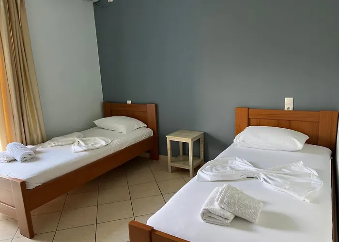 Hotel Prinos *