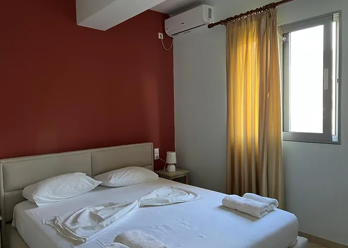 Hotel Prinos *