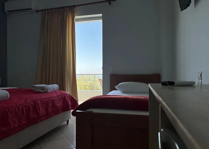 Hotel Prinos